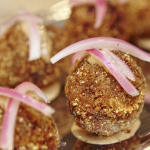 RED BEAN AND RICE BALLS